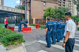 「集锦」慈善赛-托雷斯破门西塞传射 利物浦传奇4-2逆转阿贾克斯